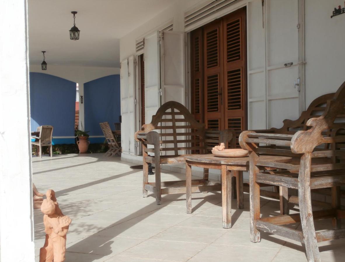 La maison Douce à St françois la coulée Saint-Francois  Extérieur photo